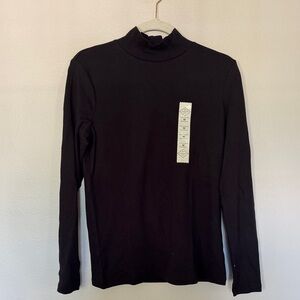 NWT Black Mockneck Top